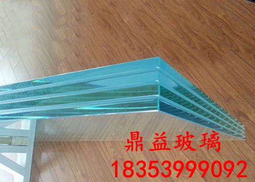 夾膠玻璃
